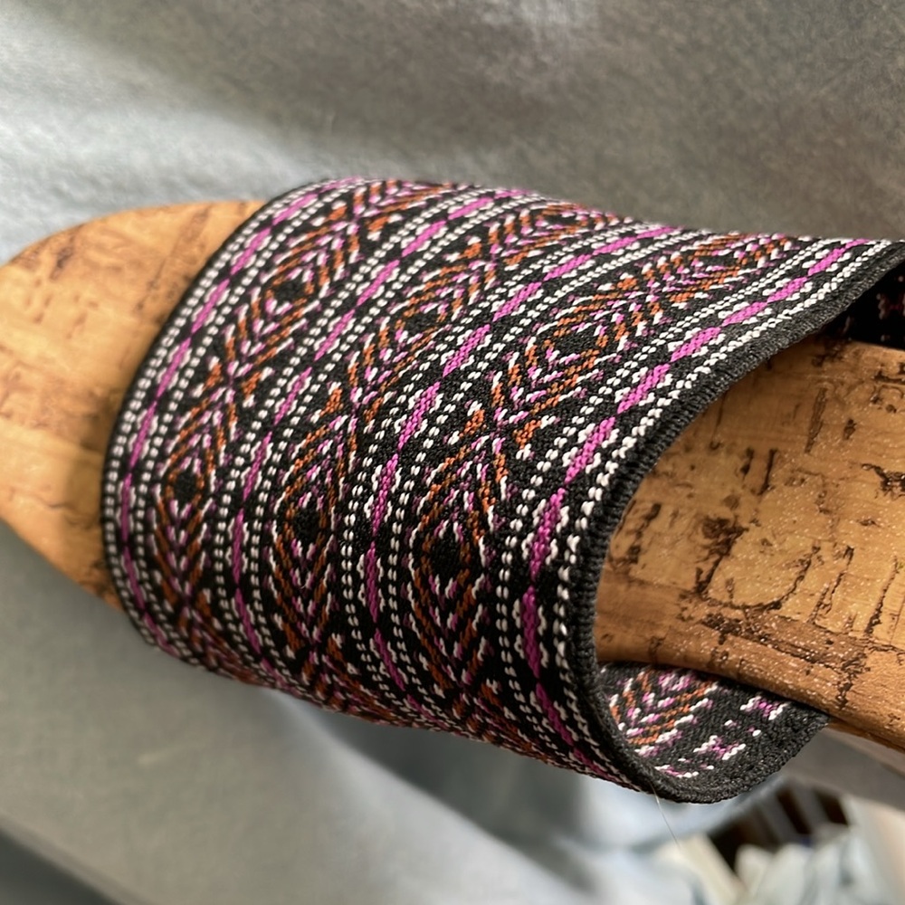 Montego bay slip on platform cork heels, multicolor stretch top  7med, worn once - Picture 6 of 8